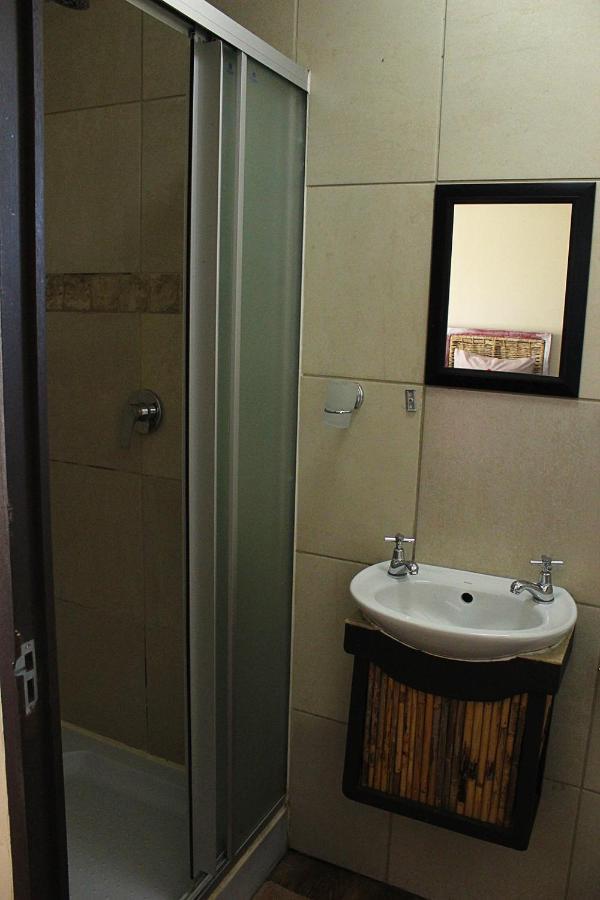 African Adventures Accommodation Durbanville Exterior foto